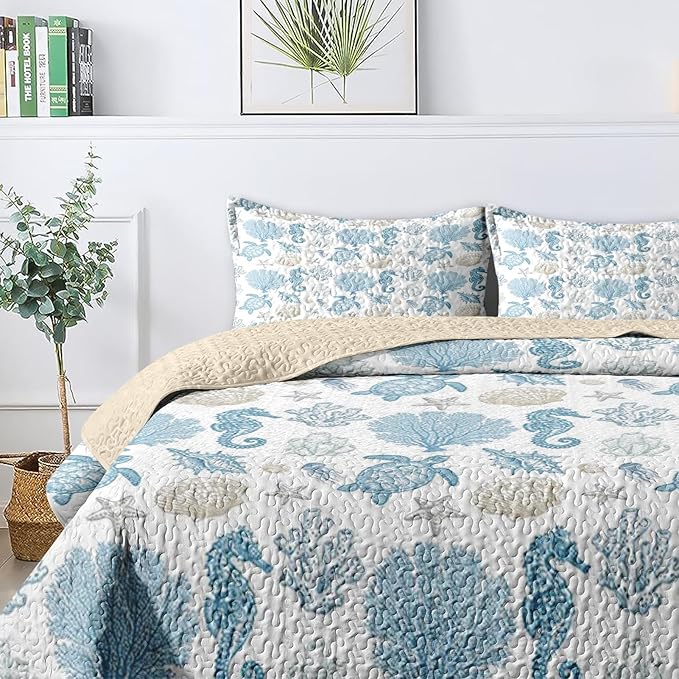 Quilt Set King Size, Sea Shell Coral Seahorse 3 Pcs Soft Bed Cover Bedding Set for Kids and Adults, Starfish Nautical Lightweight Bedspread Coverlet with Pillow Sham for All Season