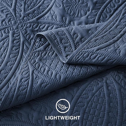 Love's cabin Queen Quilt Set Navy, Bed in a Bag Queen Size Bedding 7 Pieces, Ultrasonic Embossed Coin Pattern Comforter, Lightweight Bedspreads for All Seasons Quilt with Sheets, Pillowcases & Shams