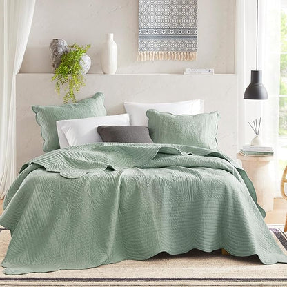 Madison Park King Quilt Set Damask Coverlet Set for King Size Bed, Cottage Oversized Quilt, Scallop Edge, All Season, Pre-washed Cotton-Filled King Size Quilt, Tuscany, King/Cal King Seafoam 3 Piece