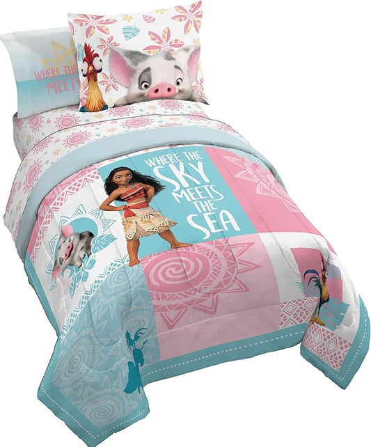 Jay Franco Disney Moana Full Comforter Set â€“ Tropical Patchwork 7 Piece Bedding Features Pua and HEI HEI -Includes Sheet Set & Pillow Covers - Super Soft Kids Microfiber Bed Set