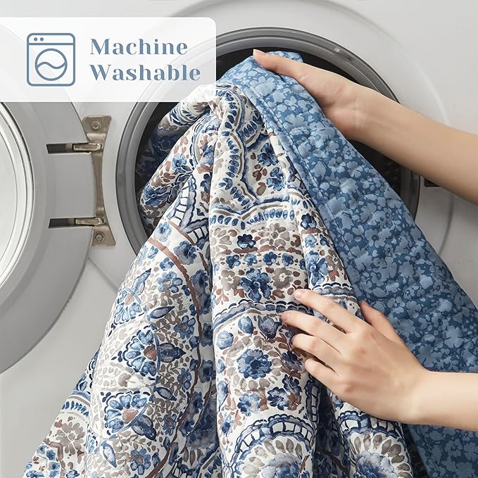 Comfort Spaces Valerie Boho Quilt Set Twin/Twin XL Blue - Soft Reversible Watercolor Medallion Bedding, Lightweight All Season Bedspread for Kids Teens Dorm Guest Room