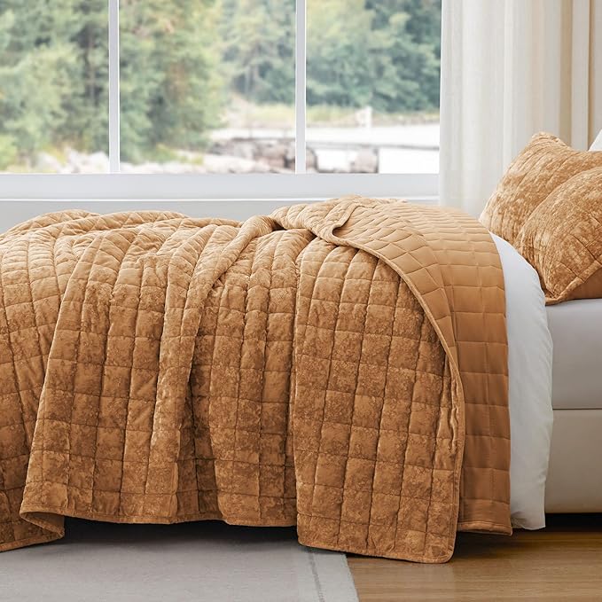 BEDELITE Velvet Quilt Set Queen Size - Luxury Velvet Comforter Bedding Set 3 Pieces, Lightweight Soft Cozy Shiny Rusty Burnt Orange Oversized Bedspread Coverlet for All Seasons with 2 Pillow Shams