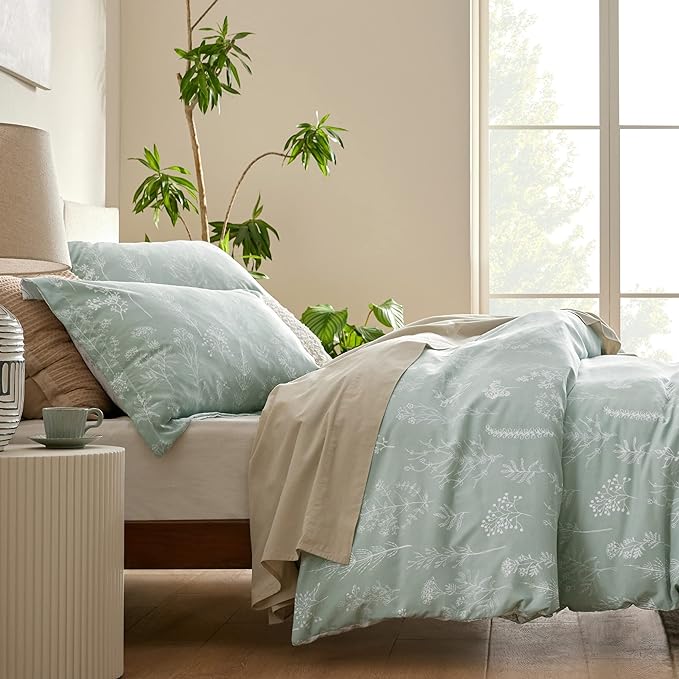 Bedsure Duvet Cover Full Size - Reversible Sage Green Full Duvet Cover Set with Zipper Closure, 3 Pieces Cute Floral Patterned Bedding Set with 8 Corner Ties and 2 Pillow Shams