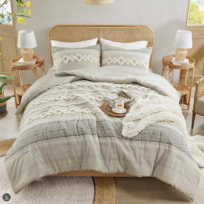 Hyde Lane Boho Gray Comforter Set King, Farmhouse Bedding Sets, Cotton Top with Modern Neutral Style Clipped Jacquard Stripes, 3-Pieces Including Matching Pillow Shams (104x90 Inches)