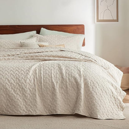 Bedsure Quilts Queen Size - Lightweight Bedspreads Queen Size with Basket Weave Pattern, Soft Quilt Bedding Set, Beige Comforter Set Coverlet for All Seasons with 2 Pillow Shams (90" x 96") | Skin-Friendly Soft, All-Season Comfort, Breathable, Lightwei...