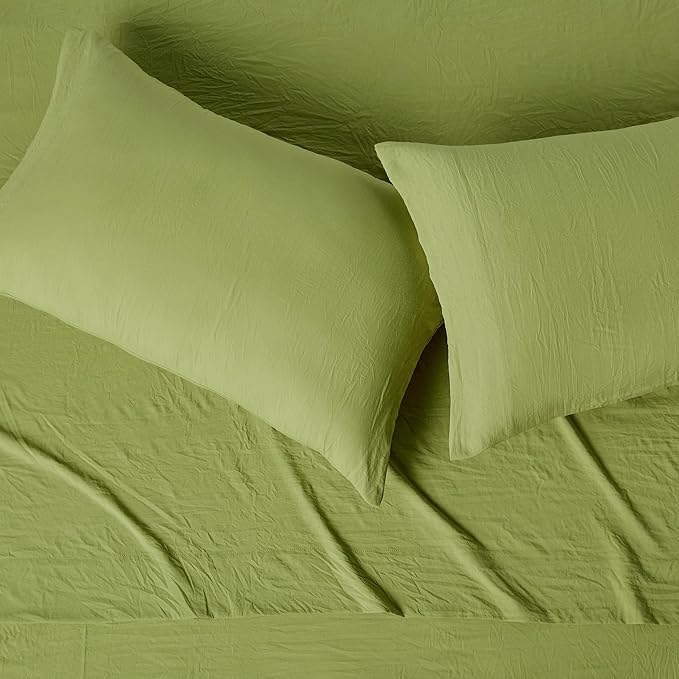 Amazon Basics Full Bed Sheet, 4-Piece Bedding Set, Double Brushed Microfiber, Ultra Soft, Easy Care, Green