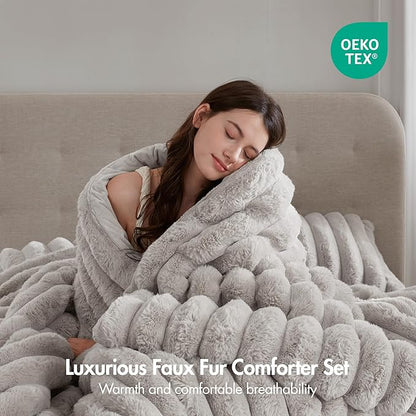 Madison Park Jasmine King Comforter Set, Luxurious Reversible Faux Fur Plush Ribbed Velvet Bedding, Fuzzy Thick Warm Winter Comforter, Super Soft Fluffy 3-Piece Set Light Grey
