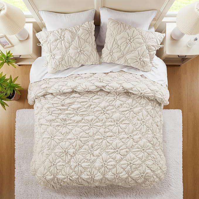 Intelligent Design King Comforter Set – Ivory Lily Puffy Floral Shabby Chic Boho Bedding Comforter Set, Pinch Pleat Bedding Sets, Ultra-Soft, Lightweight & All-Season, King/Cal K