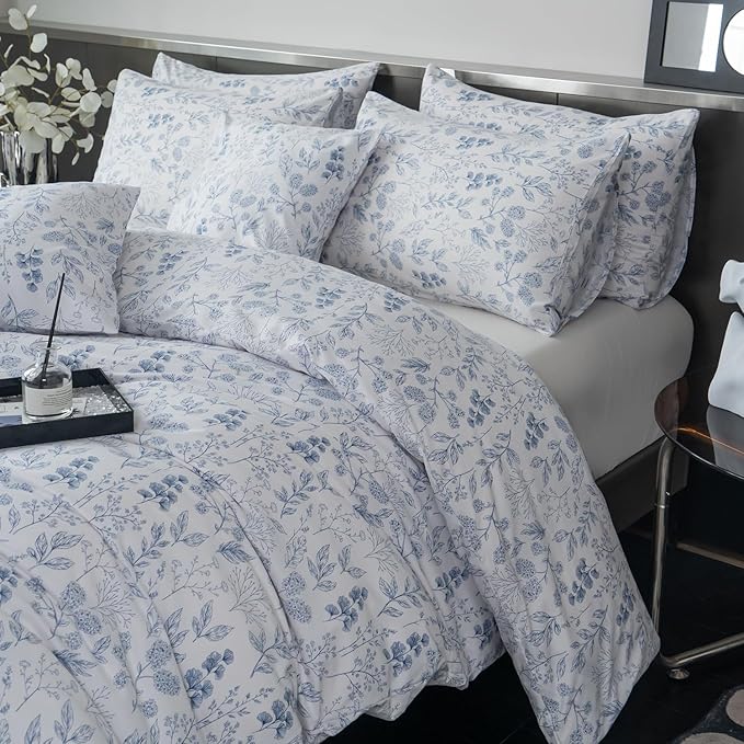 Floral Comforters Full Size 3 Pieces Soft Chic Garden Style Blue Flower Print Lightweight Botanical Comforter Set for All Seasons 1 Comforter and 2 Pillowcases
