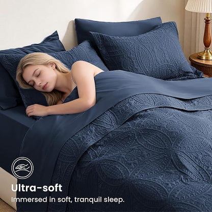 Love's cabin Queen Quilt Set Navy, Bed in a Bag Queen Size Bedding 7 Pieces, Ultrasonic Embossed Coin Pattern Comforter, Lightweight Bedspreads for All Seasons Quilt with Sheets, Pillowcases & Shams