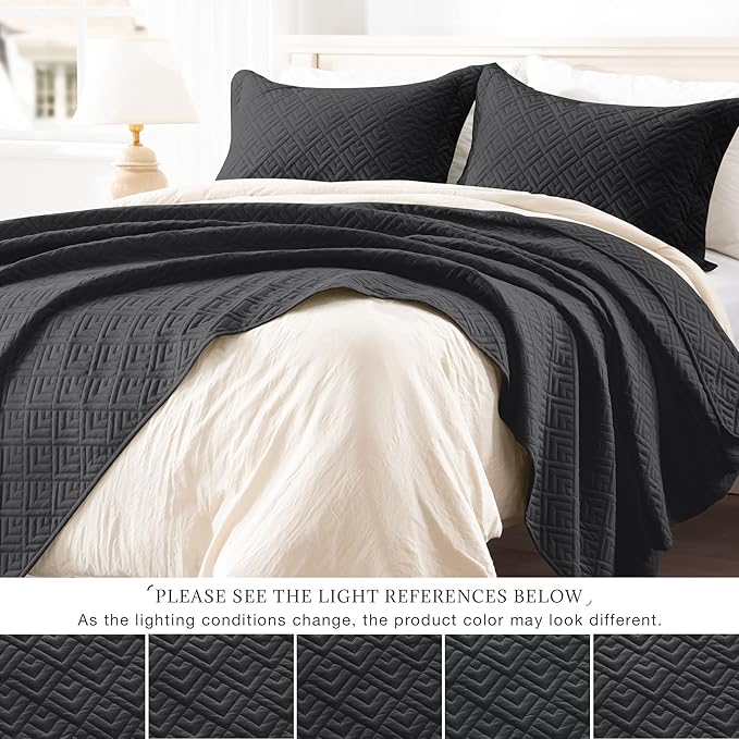 EXQ Home Quilt Set Twin Size Black 2 Piece,Lightweight Soft Coverlet Modern Style Squares Pattern Bedspread Set for All Season(1 Quilt,1 Pillow Shams)