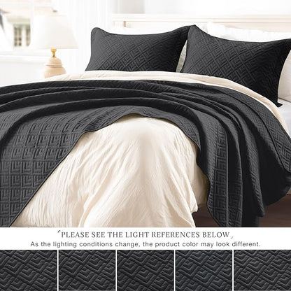 EXQ Home Quilt Set Full Queen Size Black 3 Piece,Lightweight Soft Coverlet Modern Style Squares Pattern Bedspread Set for All Season(1 Quilt,2 Pillow Shams)