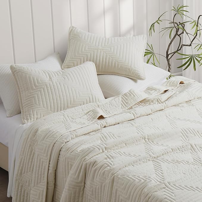 Oli Anderson Queen Quilt Set, Beige Lightweight Soft Bedspread Coverlet, Basket Weave Pattern Bedding, 3PCS Modern Geometric Stitching Textured Comforter Sets (1 Quilt and 2 Pillow Shams)