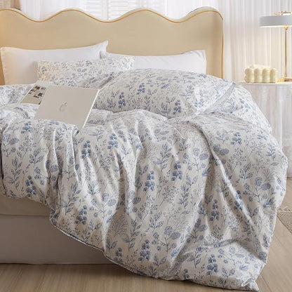 HighBuy Blue Floral Comforter Set Queen White Coquette Bedding Comforter Sets Queen Boho 3 Piece for Women Girl Cottagecore Blue Flower Comforter Set with 2 Pillowcases,Boho Bed Comforter Sets