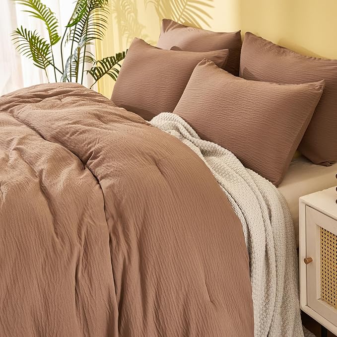 Queen Comforter Set, Double-Layer Crinkle Gauze Cocoa Brown Bed Set, 3 Pieces Soft Bedding for All-Season, Lightweight Warmth with 2 Pillowcases