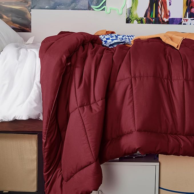 Bedsure Comforter Duvet Insert - Quilted Comforters Twin XL Size, All Season Duvet, GentleSoft Down Alternative Bedding Blanket, with 8 Tabs, Gifts for Women/Men, Red, Twin XL 92 x 68 Inches