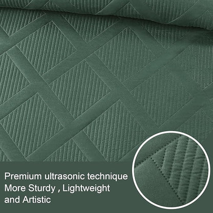Exclusivo Mezcla Twin Size Quilt Set - Green Quilts Bedding Set with 2 Pillow Shams, Modern Bedspread with Striped Pattern, Soft Lightweight Bedspreads Coverlets for All Seasons