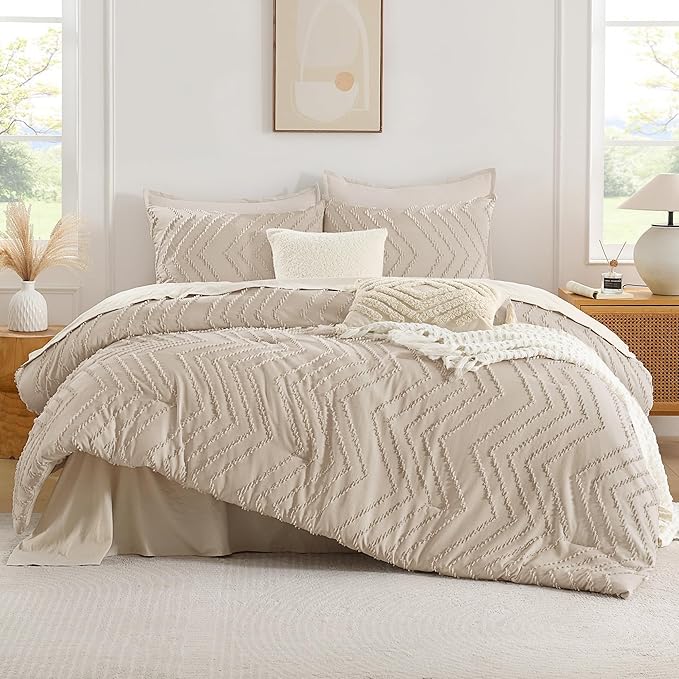 Andency Khaki Twin/Twin XL Comforter Set, Twin Bed Comforter for College Dorm Girls Boys Kids Boho Tan Soft Warm Cute Comforter, 2 Pieces Taupe Aesthetic Chevron Bohemian Bedding Set