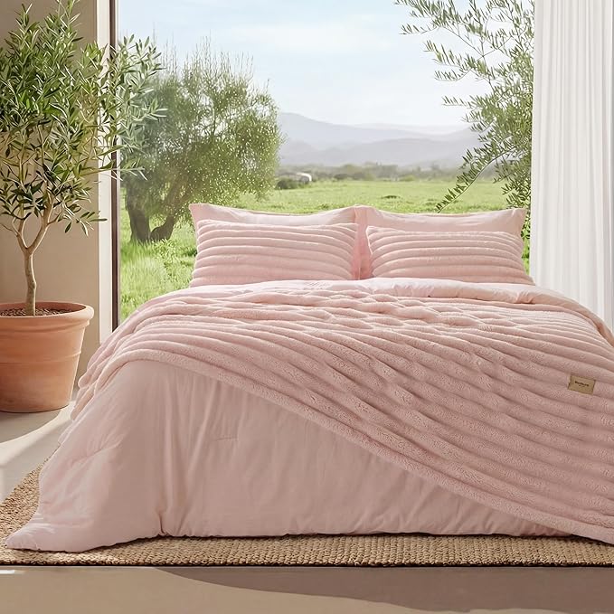 Bedsure Gentlesoft™ 2-in-1 Twin Comforter Set and Detachable Fluffy Blanket, Pink Bedding Set for All Season Use, SnapTech Design for Space Saving (Includes 1 Pillow Sham, 1 Pillowcase)