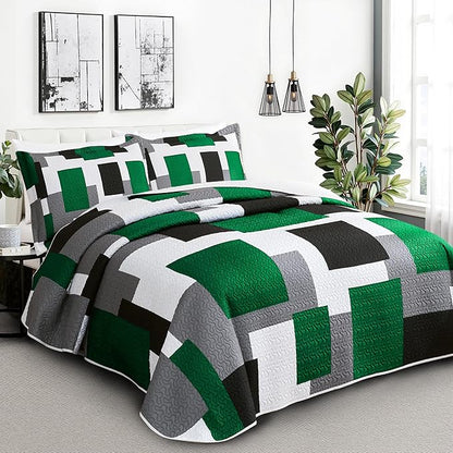 3 Piece Green Quilt Set Full/Queen Size Christmas Green Black Geometric Reversible Bedding Set Microfiber Lightweight Bedspread Coverlet with 2 Shams Modern Bed Cover for All Season, 90''x96''