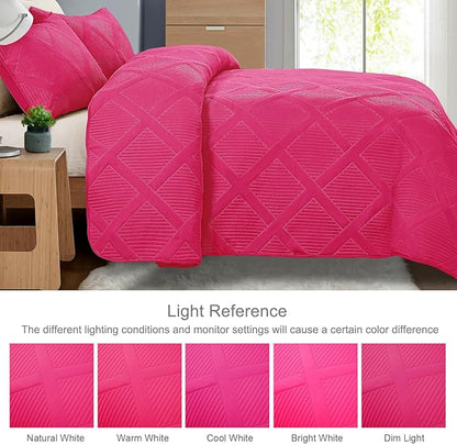 Exclusivo Mezcla Oversized King Quilt Set- Hot Pink Cal King Quilts Bedding Set with 2 Pillow Shams, Modern Bedspread with Striped Pattern, Soft Lightweight Bedspreads Coverlets for All Seasons