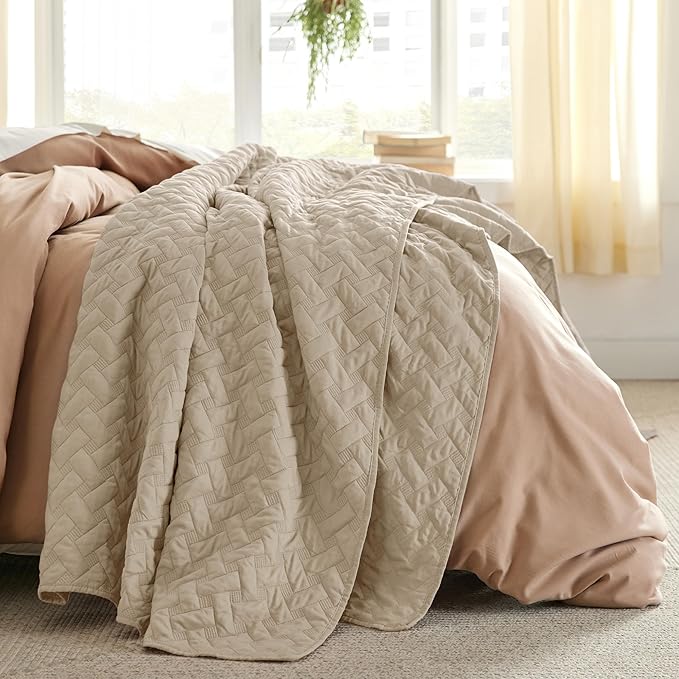 Bedsure Quilts Twin Size - Lightweight Bedspreads Twin Size with Basket Weave Pattern, Soft Quilt Bedding Set, Hazel Comforter Set Coverlet for All Seasons with 1 Pillow Sham (68" x 86") | Skin-Friendly Soft, All-Season Comfort, Breathable, Lightweight...