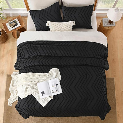 Litanika Black Queen Size Comforter Sets, 3 Pieces Lightweight Chevron Tufted Bedding Comforter Set, Fluffy Down Alternative Comforter Bed Set Gift Choice (90x90In Comforter and 2 Pillowcases)