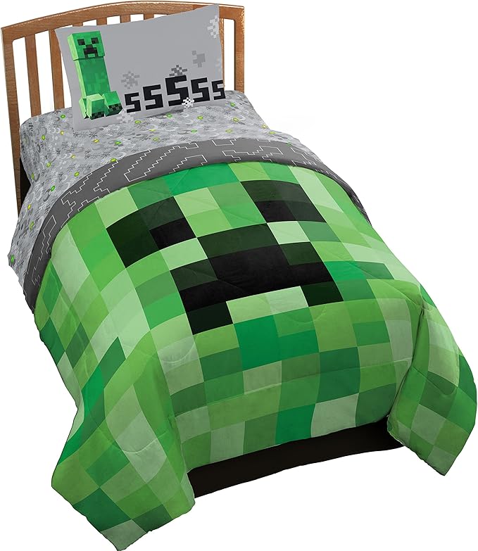 Minecraft Creeper 4 Piece Twin Bed-in-A-Bag Bedding Set with Bonus Tote