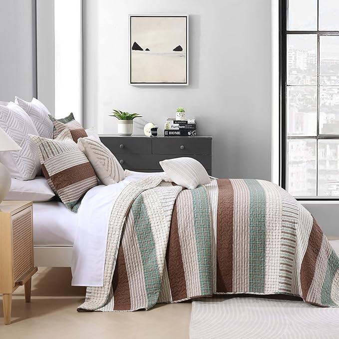 PANGUSHAN 100% Cotton Quilt Set Queen Size, Patchwork Queen Quilt Bedding Set Bedspreads, Farmhouse Lightweight Comforter Reversible Quilt, Green/Brown/Beige Bed Spread for All Season, 3 Pieces