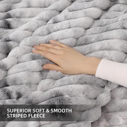 Smoofy Fluffy Full Size Comforter Sets 3 Pieces - Tie-dye Grey Fleece Fluffy Comforter Set, Luxury Fuzzy Full Bed Set, Soft Comforter Full Size All Season, Heavy Faux Fur Comforter with 2 Pillow Cases