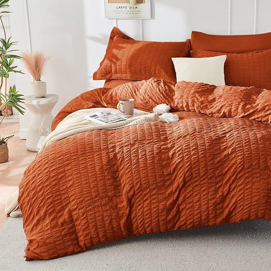 HYMOKEGE Burnt Orange Duvet Cover King Size, Ultra Soft 3-Piece Seersucker Duvet Cover Set with Zipper Closure, Soft Brushed Microfiber Bedding Set with 8 Corner Ties (104"x90", 2 Pillowshams)