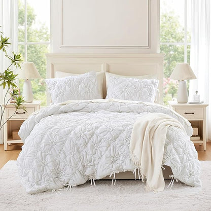 Intelligent Design Queen Comforter Set – White Lily Puffy Floral Shabby Chic Boho Bedding, Ultra-Soft, Lightweight & All-Season, Full/Queen