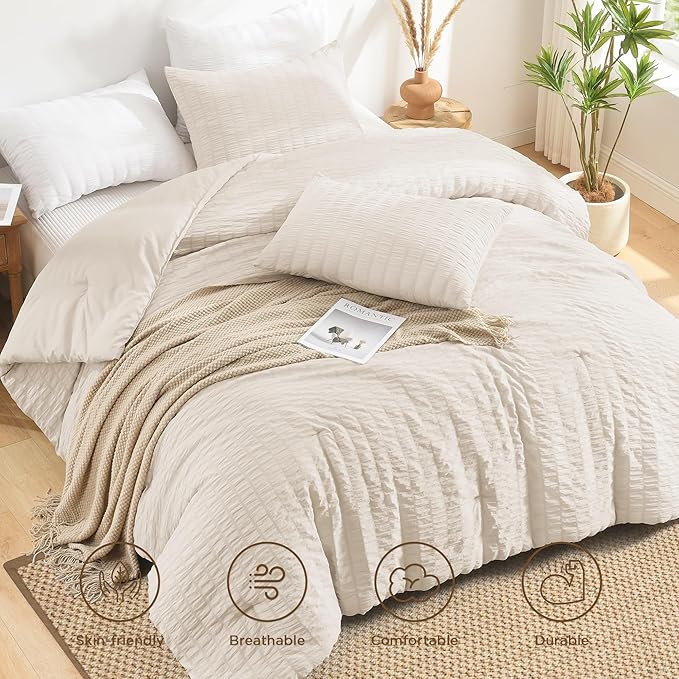 AveLom Beige Seersucker Queen Comforter Set (90x90 inches), 3 Pieces-100% Soft Washed Microfiber Lightweight Comforter with 2 Pillowcases, All Season Down Alternative Comforter Set for Bedding