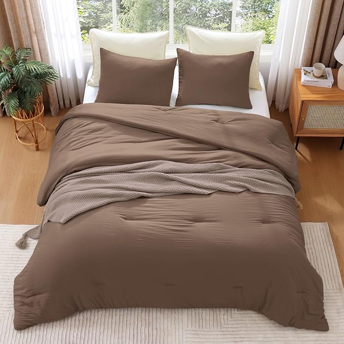 WRENSONGE King Size Comforter Set - 3 Pieces Brown Comforter Prewashed Soft Lightweight for All Seasons,Fluffy Down Alternative Comforter King Size with 2 Pillow Shams