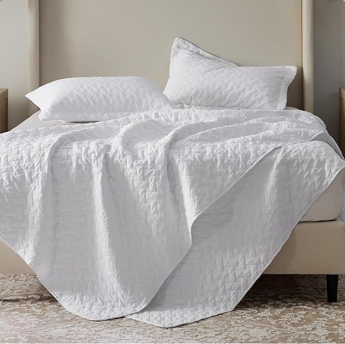 Bedsure Quilts King Size - Lightweight Bedspreads King Size with Basket Weave Pattern, Soft Quilt Bedding Set, White Comforter Set Coverlet for All Seasons with 2 Pillow Shams (106" x 96") | Skin-Friendly Soft, All-Season Comfort, Breathable, Lightweig...