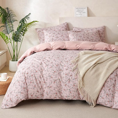 Queen Size Comforter Set Floral 3 Pieces Soft Chic Seersucker Garden Style Pink Flower Print Botanical Comforter for All Seasons Luxury Warmth Comfy Breathable with 2 Pillowcases