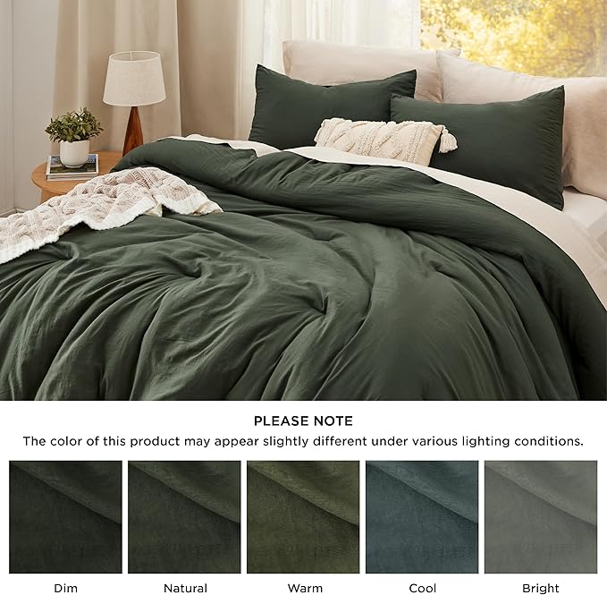 Bedsure Oversized Queen Comforter Set, Dark Green Soft Prewashed Bedding for All Seasons, 3 Pieces GentleSoft™ Bed Set, 1 Lightweight Comforter (98"x98") and 2 Pillowcases (20"x26")