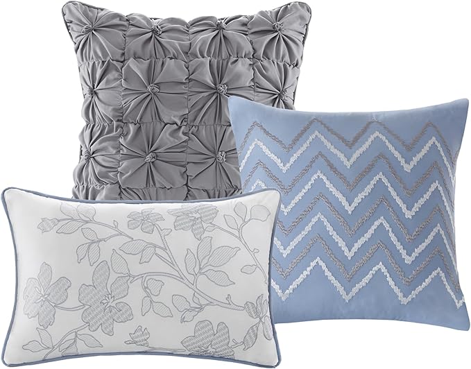 Madison Park Luna Quilt Modern Classic Design All Season, Breathable Coverlet Lightweight Bedding Set, Matching Shams, Decorative Pillow, King/Cal King(104"x94"), Floral Blue 6 Piece