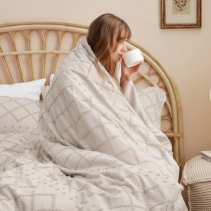 Bedsure Boho Duvet Cover King Size - Beige Breathable & Soft Boho Bedding, Machine Washable Comforter Cover for All Seasons, Includes 1 Duvet Cover 104"x90" with 2 Pillow Shams & Zipper Closure
