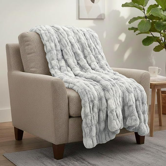 Oversized Ruched Faux Fur Blanket - 60x80-Inch Jacquard Faux Fur Queen-Size Throw for Sofas and Beds - Luxurious Bedding by Lavish Home (Gray)