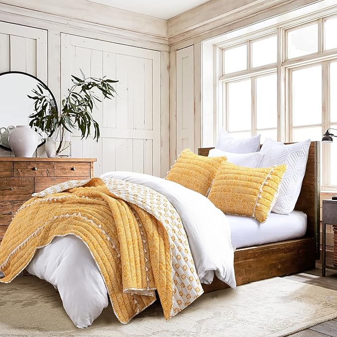 HORIMOTE HOME Boho Style Yellow King Quilt Set with Tassle, Soft and Lightweight Bedspread for All Season, King Size Bed Coverlet with 2 Matching Pillow Shams (3 Pieces)