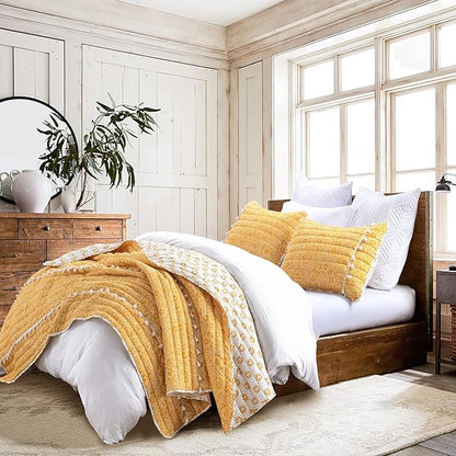 HORIMOTE HOME Boho Style Yellow King Quilt Set with Tassle, Soft and Lightweight Bedspread for All Season, King Size Bed Coverlet with 2 Matching Pillow Shams (3 Pieces)