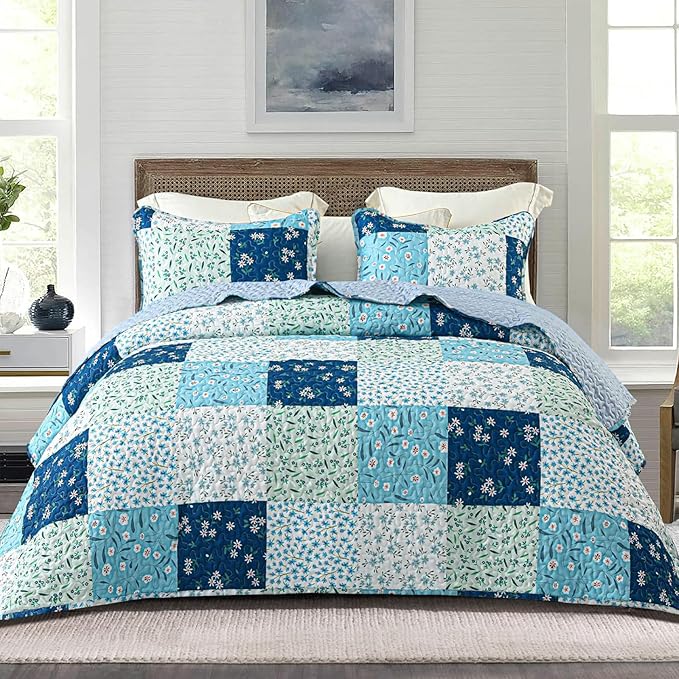 Whale Flotilla Patchwork Quilts Queen Size, Extra Soft Boho Floral Bedspreads for Bed Reversible Lightweight Full Queen Quilt Bedding Set Printed Coverlets with 2 Pillow Shams for All Seasons, Blue