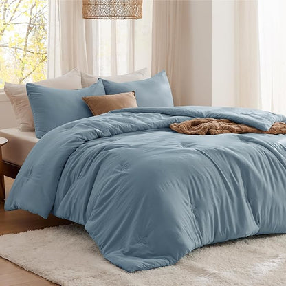 Bedsure California King Comforter Set Mineral Blue, Soft Prewashed Cal King Bedding, Quilted Comforter with Clover Design, All Season Down Alternative Comforter, 3 Pieces Bed Set with 2 Pillow Shams