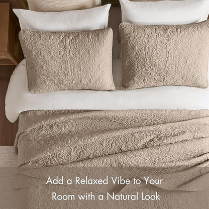 Madison Park Quebec Reversible Quilt Set Damask Design, Double Sided Stitching All Season, Lightweight Bedspread Bedding Set, Matching Sham, Khaki, Queen(102"x118") 3 Piece