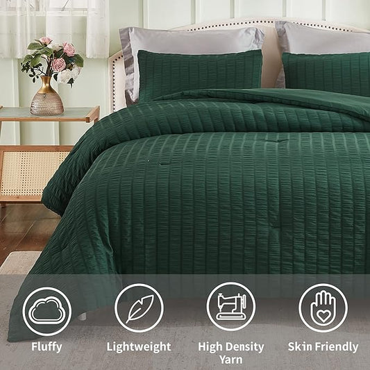 AveLom Dark Green Seersucker California King Comforter Set (104x96 inches), 3 Pieces-100% Soft Washed Microfiber Lightweight Comforter with 2 Pillowcases, All Season Down Alternative Bedding Set