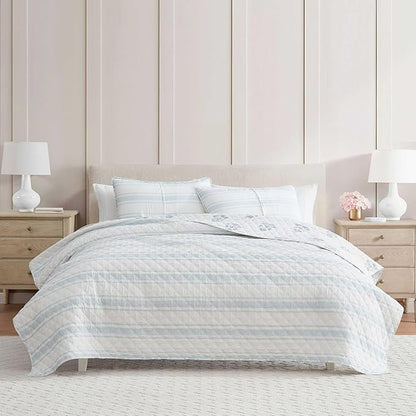 Martha Stewart - Queen Quilt Set, 100% Cotton Reversible Bedding Set, Incredibly Soft Feel for Year Round Comfort, 3 Piece Bed Set with Matching Pillowcases (Flower Block Print Blue)