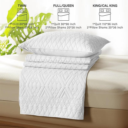 akkialla King/Cal King Size Quilt Bedding Set,White Lightweight Microfiber Soft Bedspread,Modern Style Geometric Pattern Coverlet Set for All Seasons,3 Piece(1 Quilt,2 Pillow Shams)