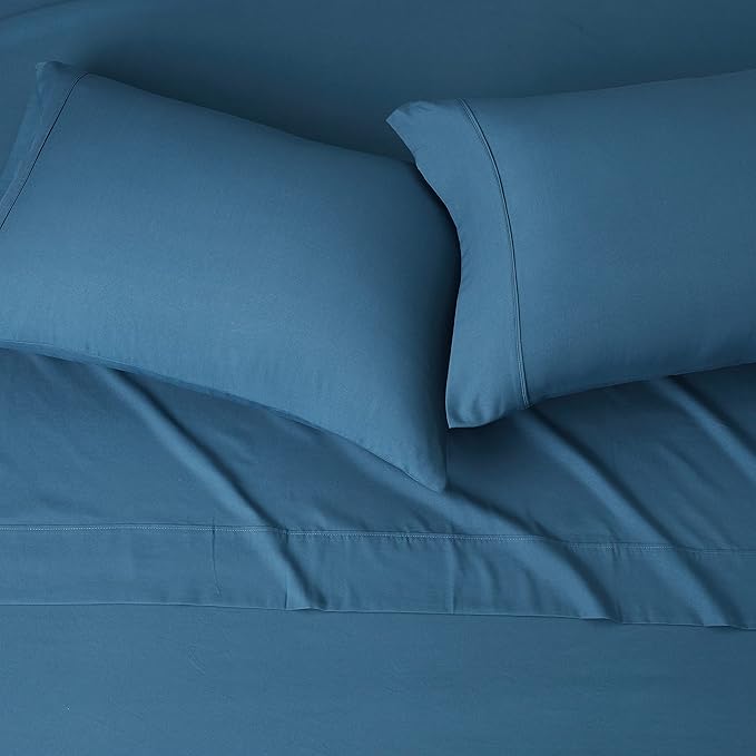 Amazon Basics Lightweight Breathable Super Soft Microfiber 4-Piece Bed Sheet Set with 14-Inch Deep Pockets, Wrinkle Resistant, Queen, Dark Teal, Solid