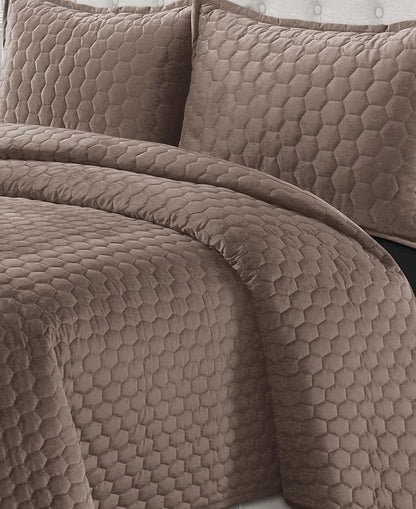Tribeca Living Lugano Oversized Velvet Quilt Set - All Season, Extra Large, 3 Piece Queen Size Comforter Set with 2 Pillow Shams in Taupe Honeycomb Pattern 260GSM